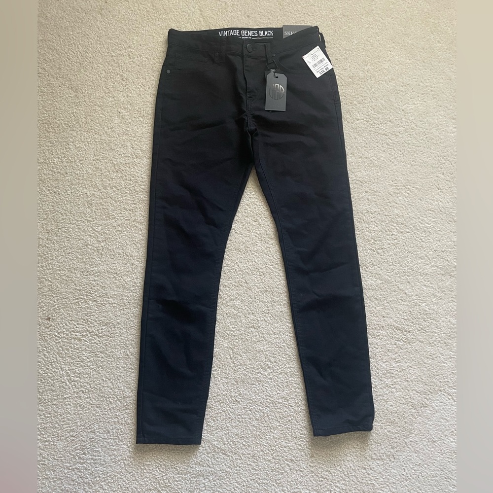 NWT 🏷️🛍️ Vintage Genes Black 🖤 mens 32x32